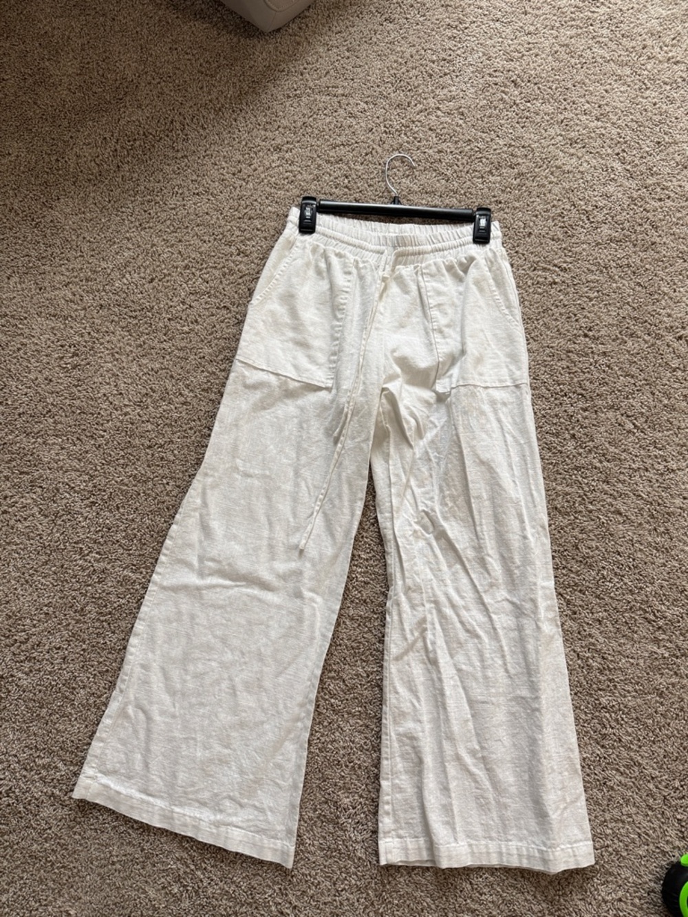 mahina White Elastic Waist Pull-On Pants